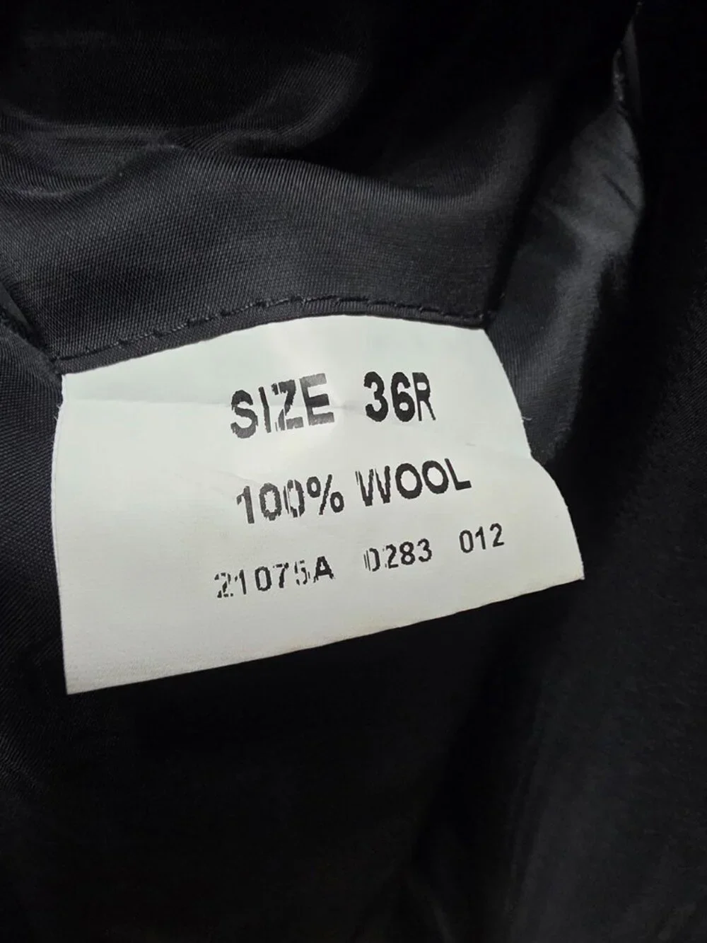 Jos. A. Bank 36R 30x31 Gray Full Suit 2-Button Stripe R934